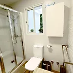 Charming House In Old Town • Angie's Nest * אסטפונה