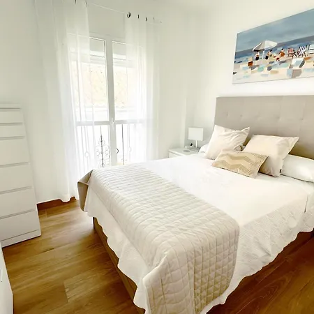 Charming House In Old Town • Angie's Nest אסטפונה
