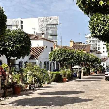 Charming House In Old Town • Angie's Nest בית אירוח
